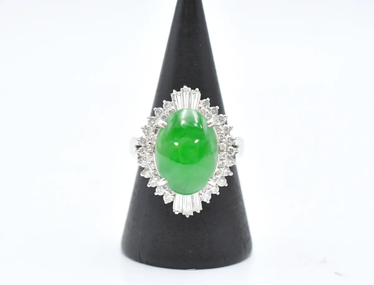 翡翠には2種類ある！ジェダイトとネフライトの違いと見分け方を