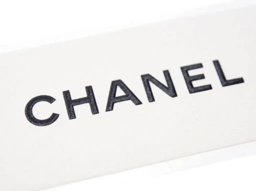 シャネルノベルティの本物を見分ける決定版ガイド！プロが教える5つの