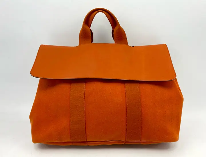 現在は廃盤！エルメス「ヴァルパライソ」が今なお人気の理由と使い勝手