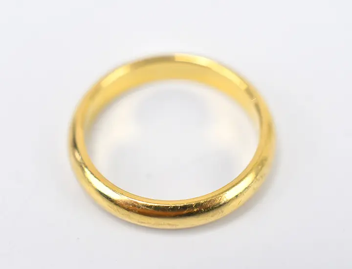 カルティエの結婚指輪の値段は？価格別人気モデルと予算