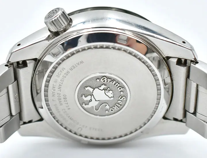 グランドセイコー偽物の見分け方12選！ロゴや素材の違いを解説